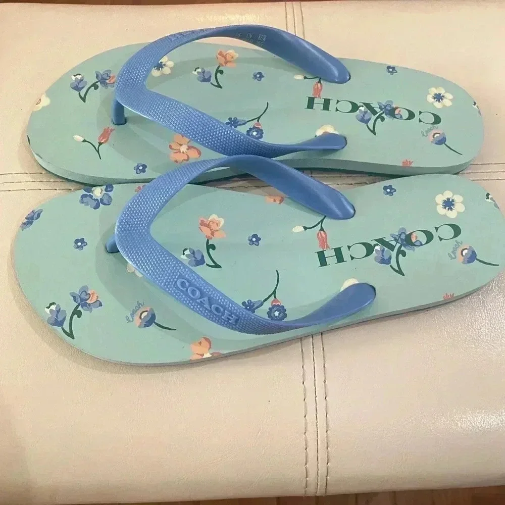 🌸Coach Zak Flip Flop 🩴 With Floral Print 🌼 Sz 8B